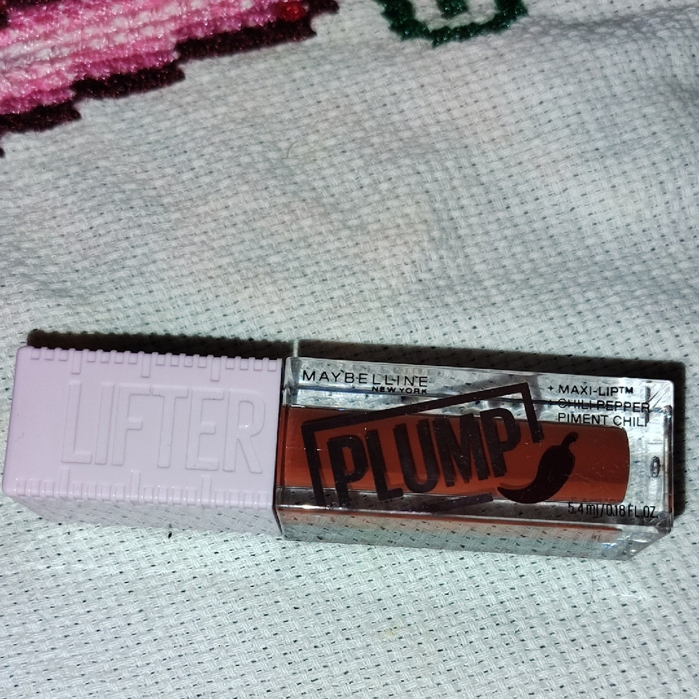 Maybelline Lifter Gloss in 006 Hot Chili